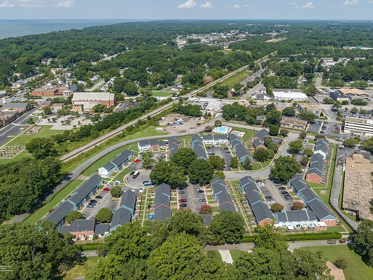 Hilton Village Townhomes — Photo 13