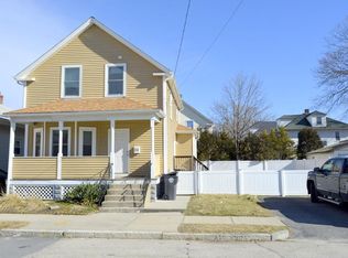 33 Ingleside Ave, Cranston, RI 02905