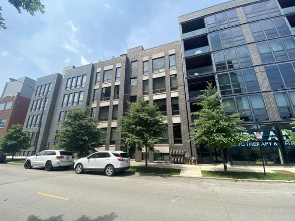 1014 N Larrabee St Unit 4S, Chicago, IL 60610