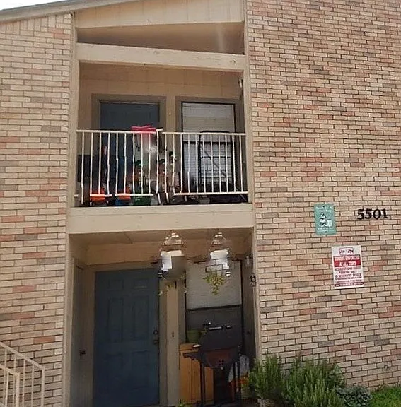 5501 Rose Hill Cir — Photo 2
