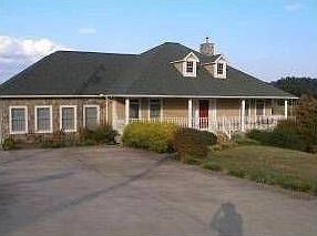 1st image of 152 Lake Meadow Dr