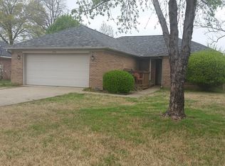 1940 Sterling Dr, Conway, AR 72034