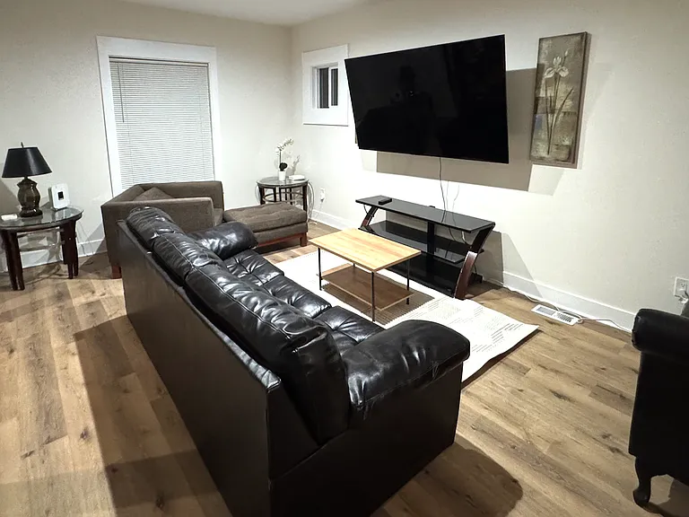 220 W Buena Vis — Photo 6