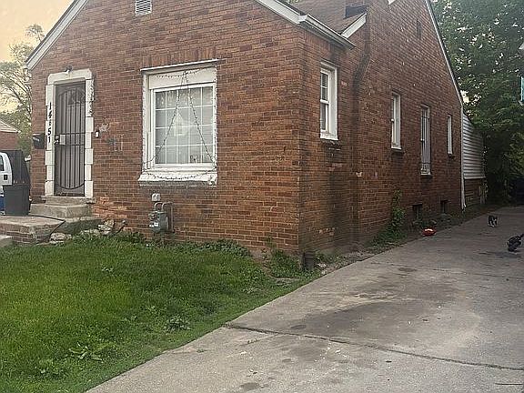 3rd image of 14651 Cherrylawn St
