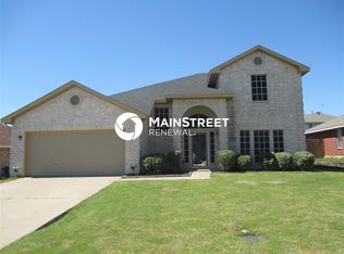811 Parkside Dr, Cedar Hill, TX 75104