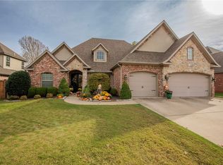 6403 S 41st St, Rogers, AR 72758