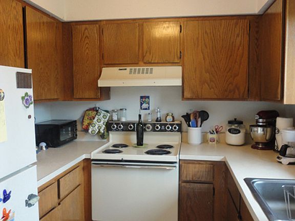 5th image of 631 Talcottville Rd Unit 19