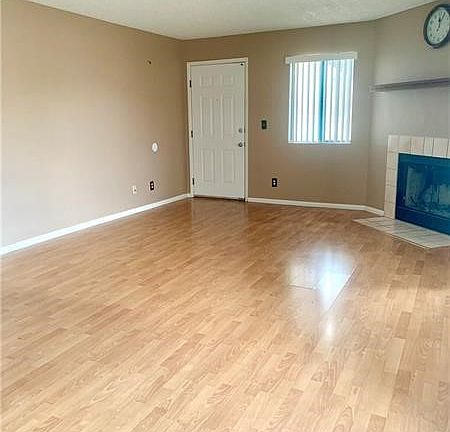 4th image of 1575 W Warm Springs Rd Unit 3412