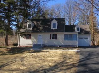 664 Vassar Rd, Poughkeepsie, NY 12603