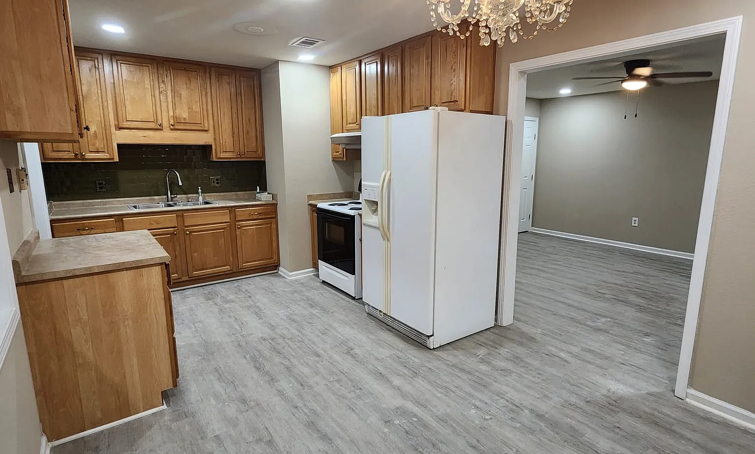 3 bed, 1400 sqft, $1,250 — Photo 4