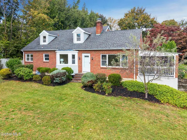 537 Columbia St Extension, Cohoes, NY 12047