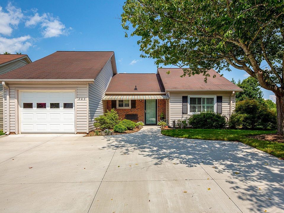 1st image of 203 S Woodgreen Way