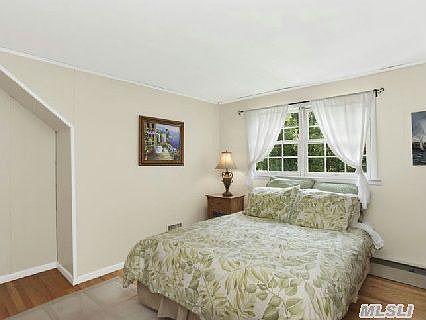5th image of 12 Highwood