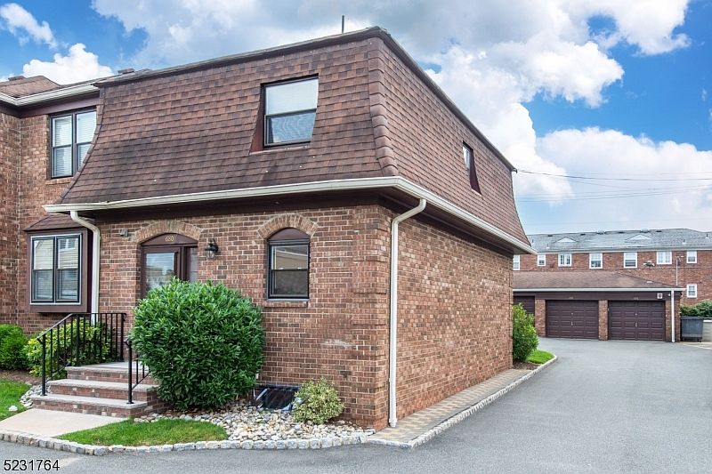 1st image of 680 Bloomfield Ave