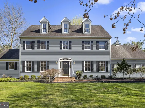 2844 E Fox Chase Cir, Doylestown, PA 18902