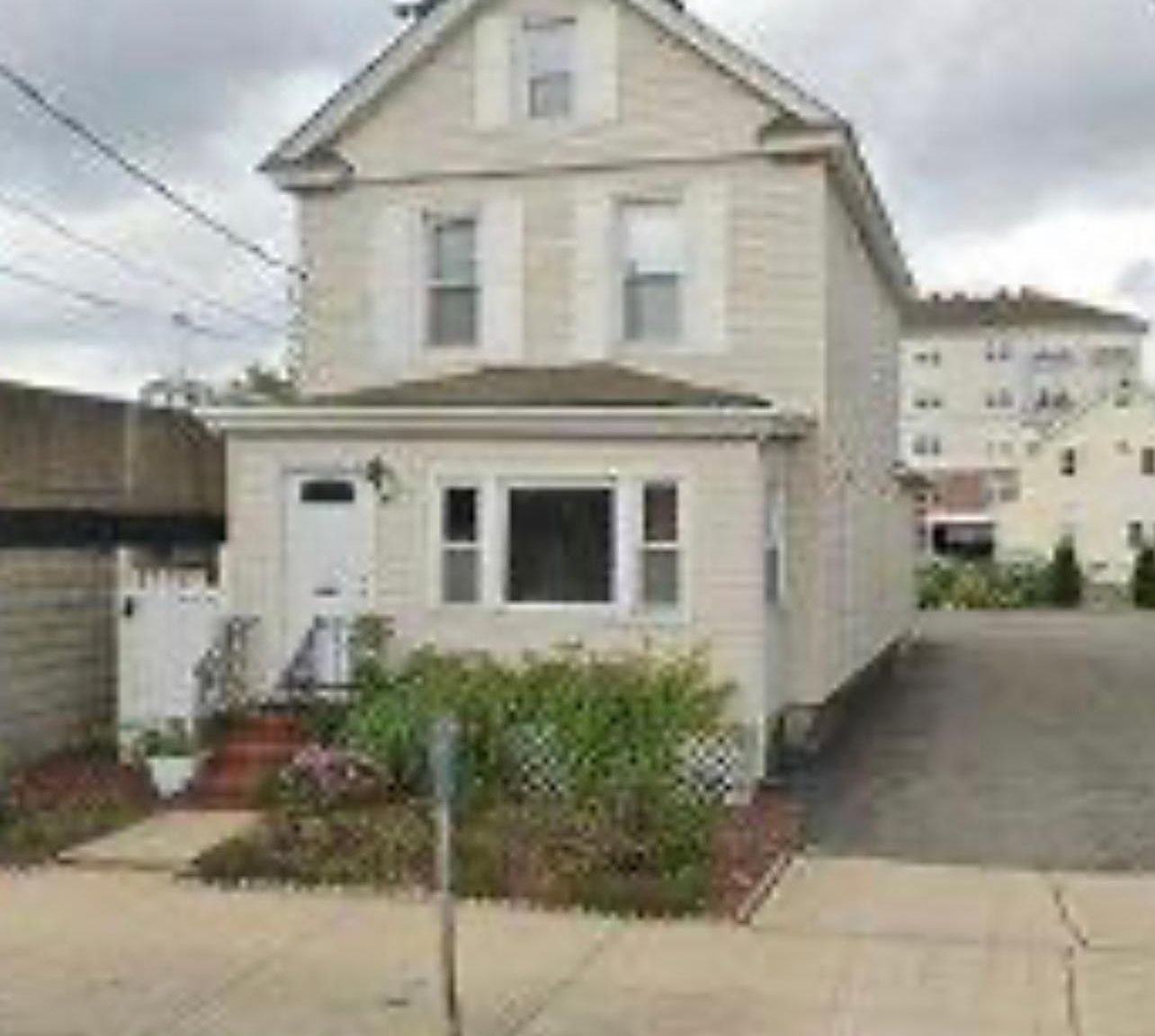 106 3rd St 3, Mineola, NY 11501 Zillow