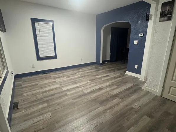 455 Irwin Ave, Pontiac, MI 48341