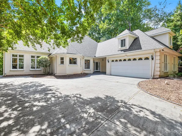 3035 Dodsworth Dr, Cramerton, NC 28032