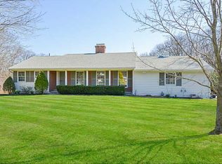 240 Pippin Orchard Rd, Cranston, RI 02921