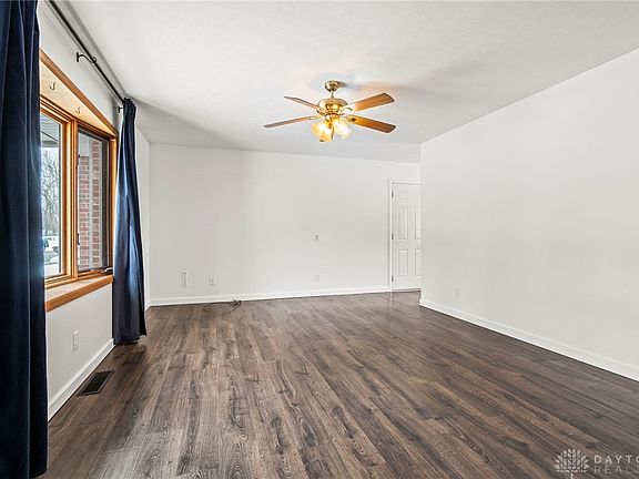 4th image of 102 Nikki Ln
