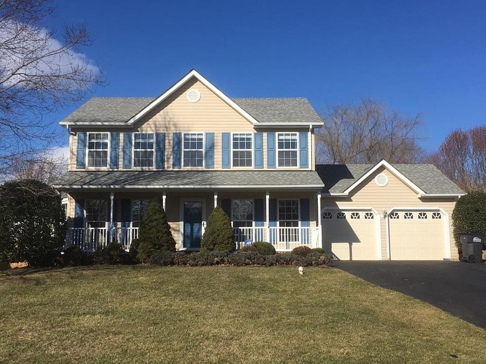 1st image of 34 Whitestone Dr