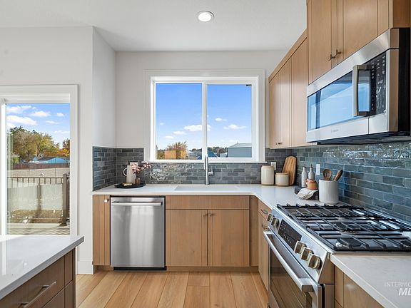 3rd image of 5288 N River Water Ln