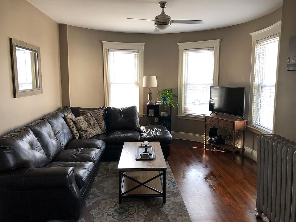 Sunny living room