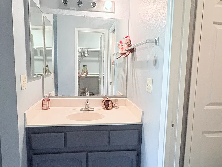 1402 E Guadalupe Rd #208 — Photo 12