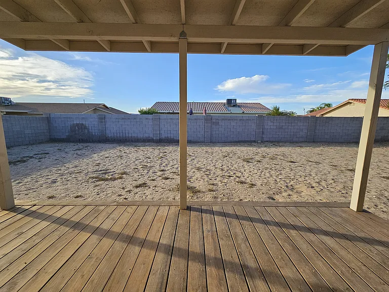 11374 E 27th Pl — Photo 31