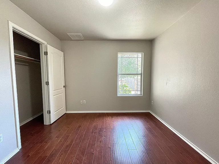 3101 Barksdale Dr — Photo 12