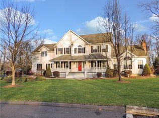 7 Sarah Dr, Oxford, CT 06478
