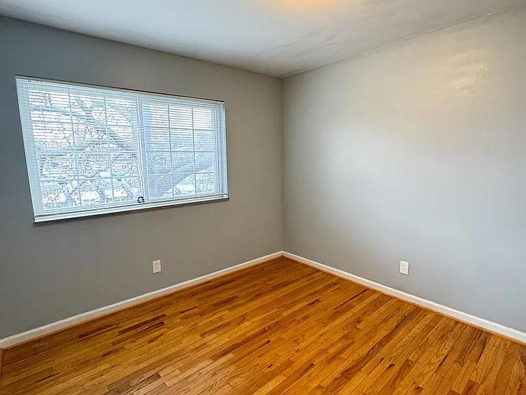 2705 Laclede Station Rd #A — Photo 11