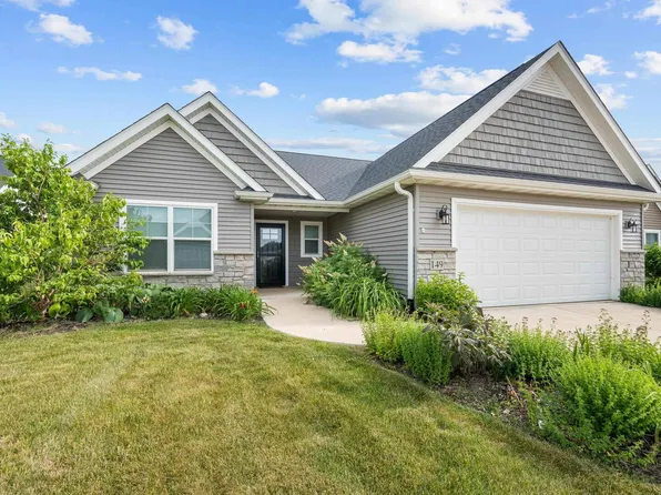 149 Muhs Cir, Eldridge, IA 52748