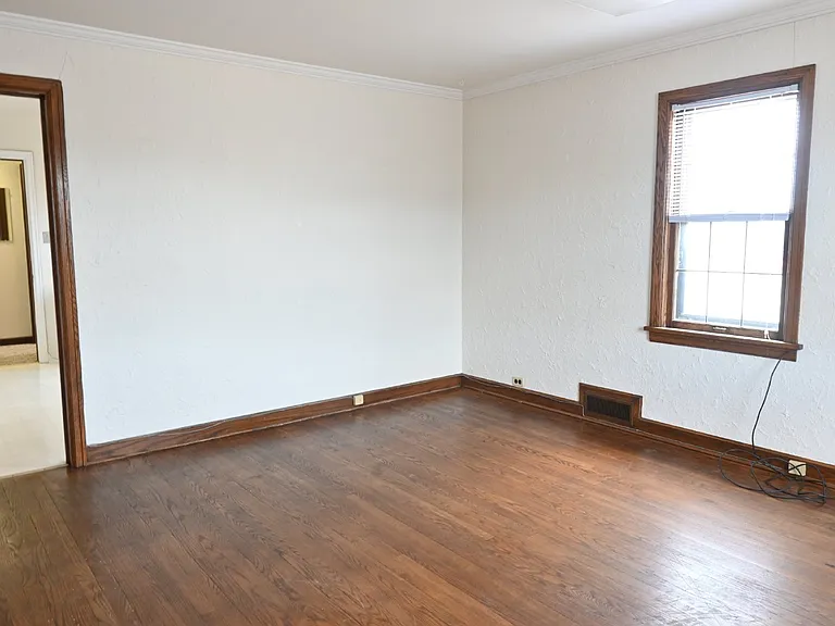 1317 College Ct #W — Photo 4