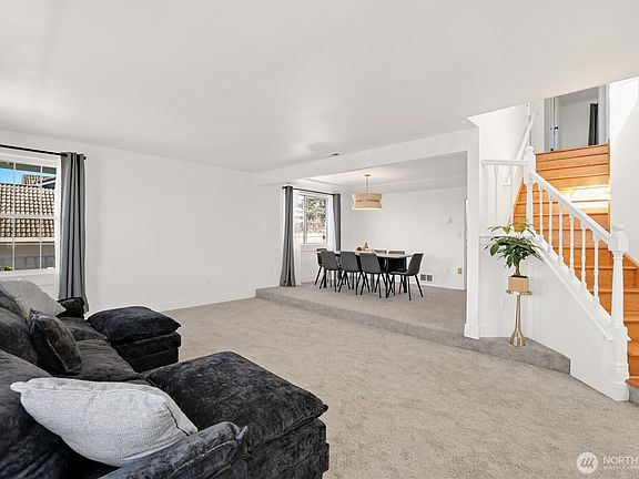 4th image of 4313 Harbor Ridge Road NE