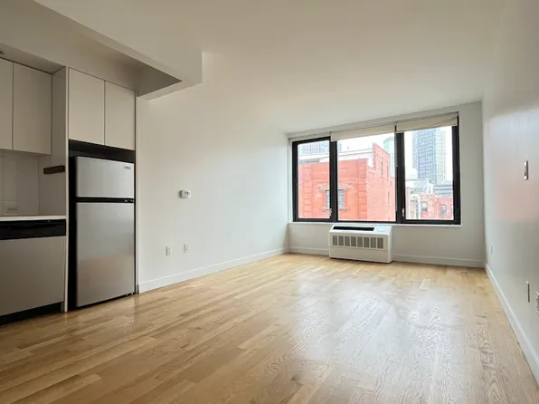 316 Bergen Street image 1 of 16