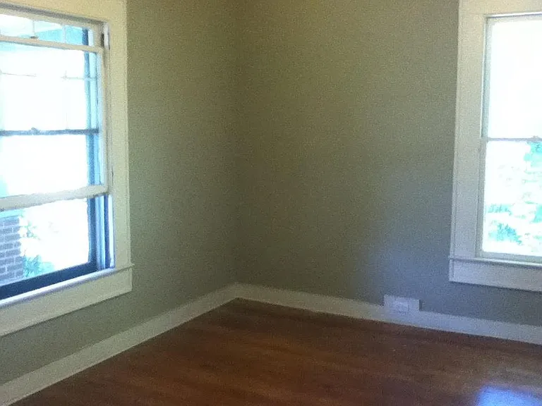 306 Grady St — Photo 2