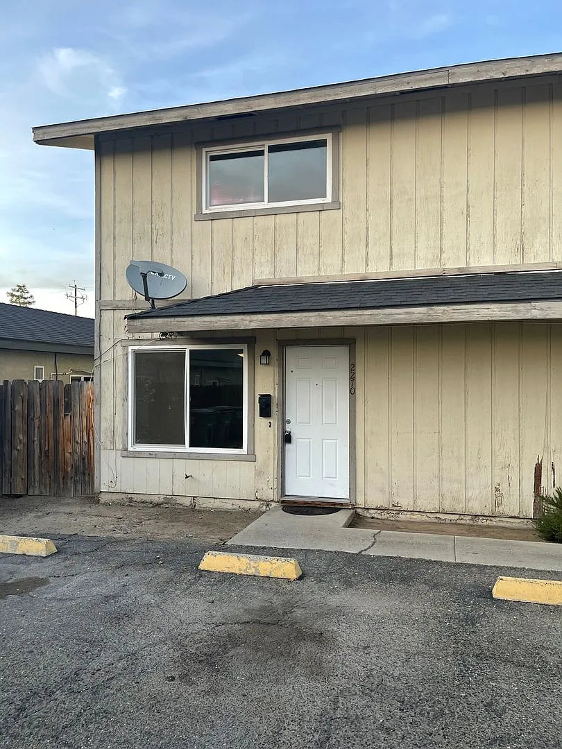 Building Photo - 2270 Blossom St