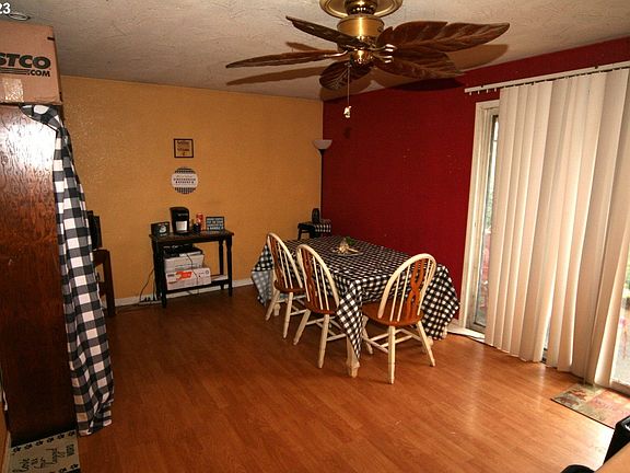 4th image of 839 New Terrace Ct NE