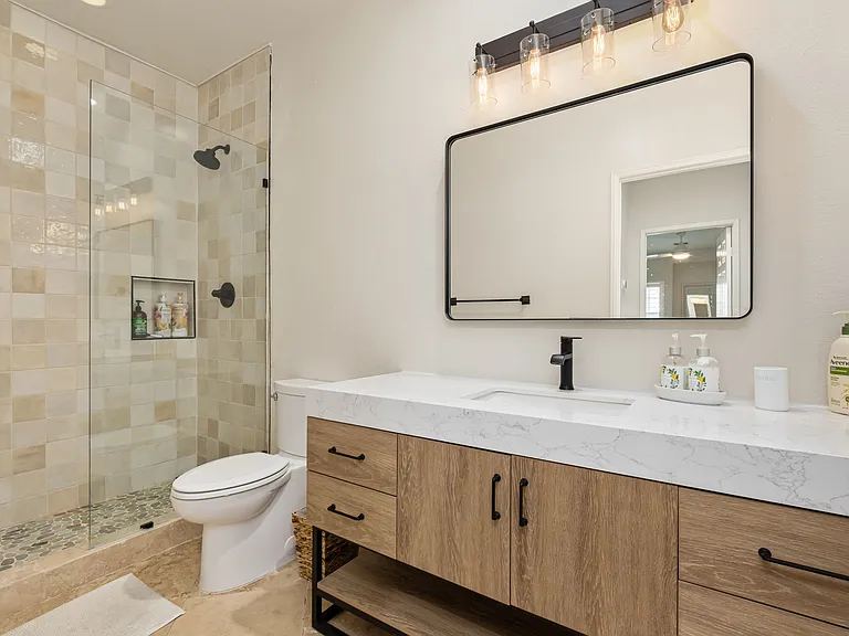 45168 Coeur Dalene Dr — Photo 17