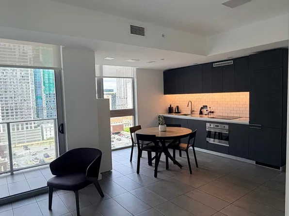 227 NE 2nd St Unit 1702, Miami, FL 33179