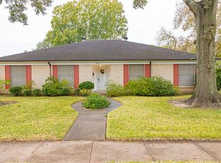 1616 Mulcahy St, Rosenberg, TX 77471