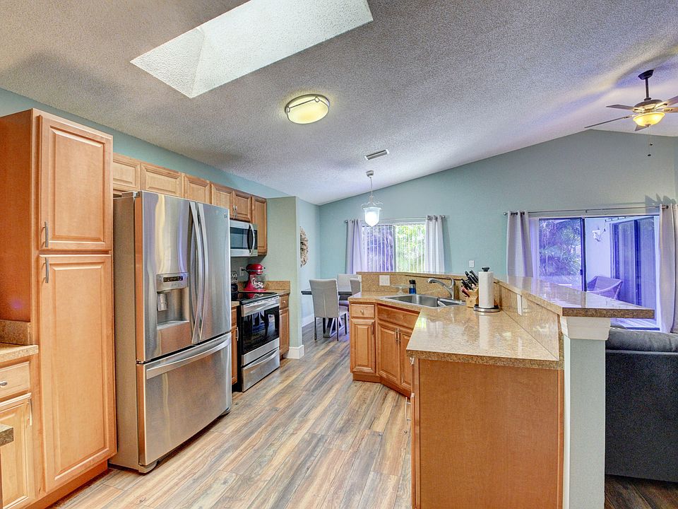 1st image of 1 Dalton Pl