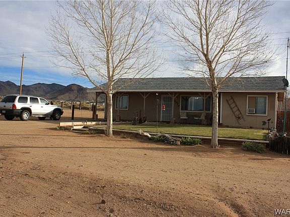 3rd image of 4020 W Chino Dr