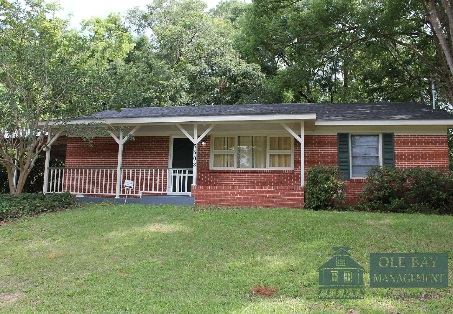 3 bed, 1.0 bath, $1,125 — Photo 1