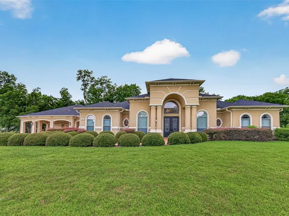 4011 Westerdale Dr, Weston Lakes, TX 77441