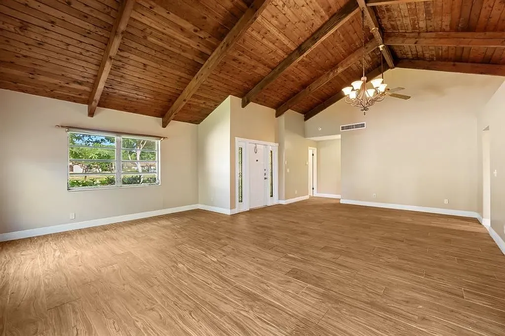 3 bed, 1700 sqft, $3,500 — Photo 3
