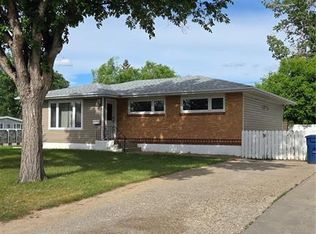 1151 Bogue Ave, Moose Jaw, SK S6H4M4