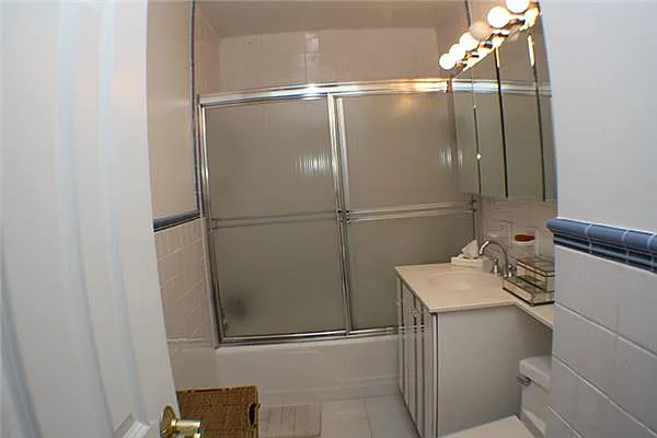 Rented by Addison Property Group | media 12