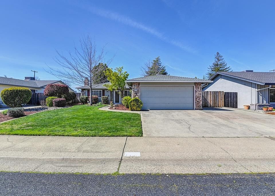 1st image of 1492 Quail Cir